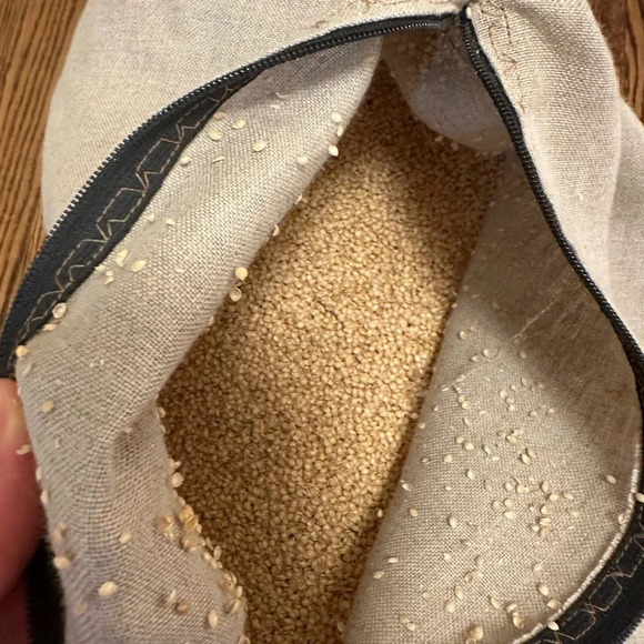 All-Natural Millet Husk Pillow with Organic Cotton Pillowcase - Picture 3 of 3